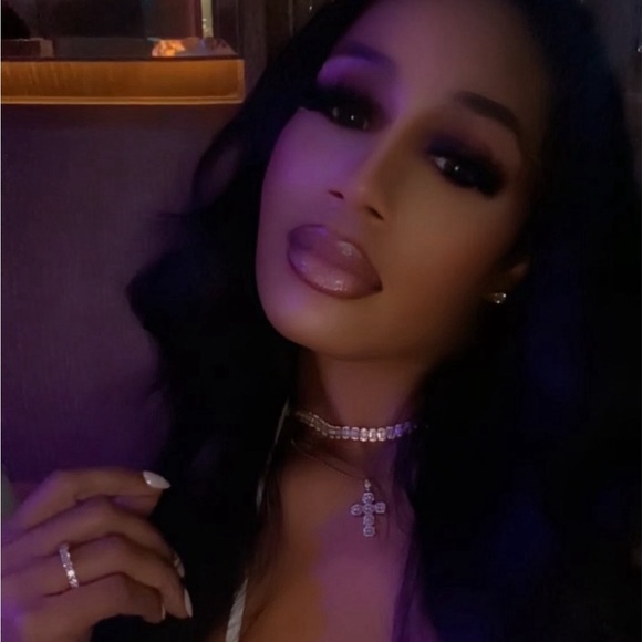 Meet your Posher, Meek - Picture 4 of 6